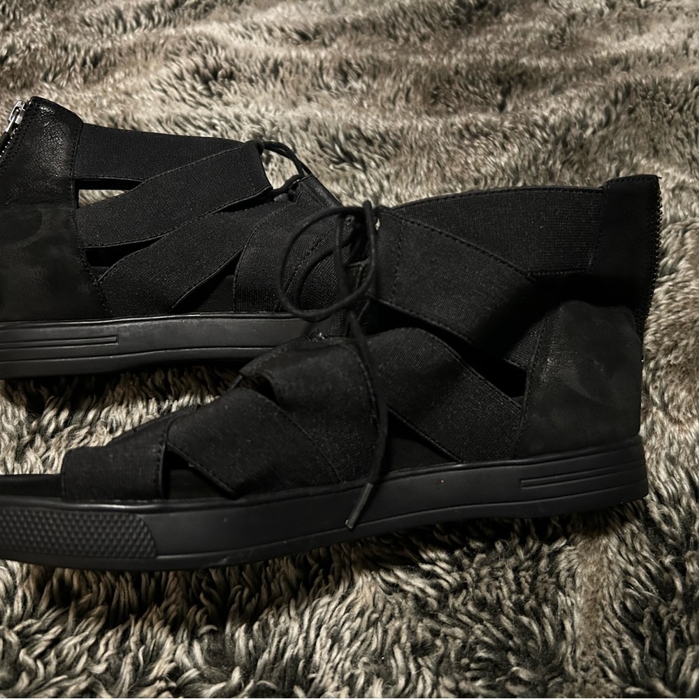 Eileen Fisher Black Strappy Sandals